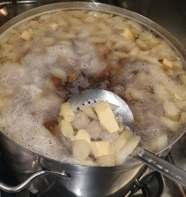 Hochzeitssuppe